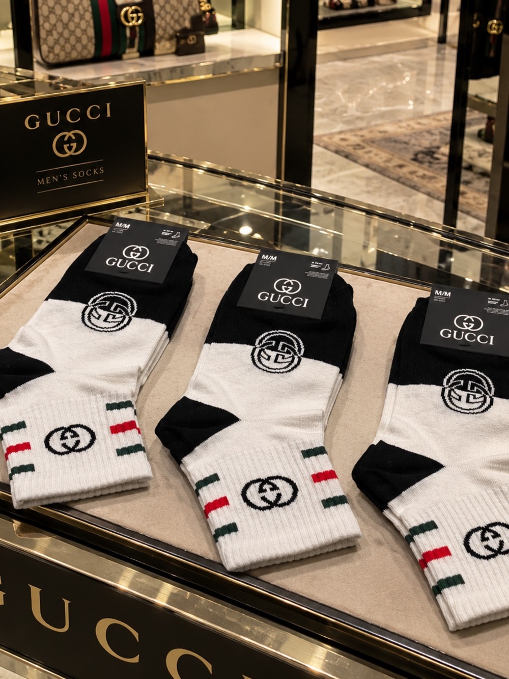 Gucci Black, White, Green & Red Logo Crew Socks